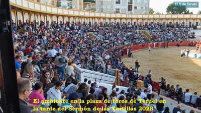 MUCHO AMBIENTE EN LA PLAZA DE TOROS DE TERUEL EN LA TARDE DEL SERMÓN DE LAS TORTILLAS