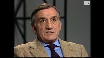 1982 - Gros plan sur Lino Ventura.