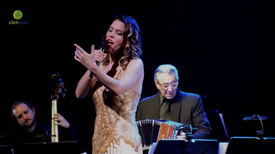 Duelo criollo por Estefanìa Melonio & Maestro Raúl Jaurena con Ensamble Destaoriya