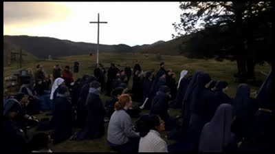 HIMNO DE GARABANDAL Y BENDICIÓN EN LOS PINOS (01 01 2022) FIESTA DE MARÍA MADRE DE DIOS.