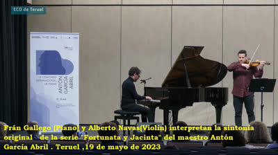 Frán Gallego y Alberto Navas interpretan la sintonía de la serie "Fortunata y Jacinta" de Antón Garcia Abril