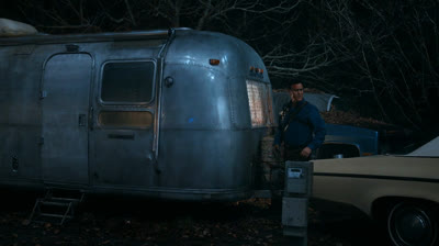 ash vs evil dead 1x2