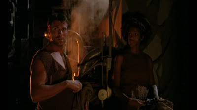 Stargate SG1 4x10 Bajo la superficie (Castellano)