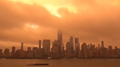New York wakes up with the orange sky