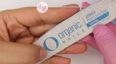 Tutorial paso a paso: Crea uñas de gel espectaculares en casa