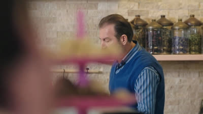 En busca de mi hija (hicran) / capitulo 17 / audio español